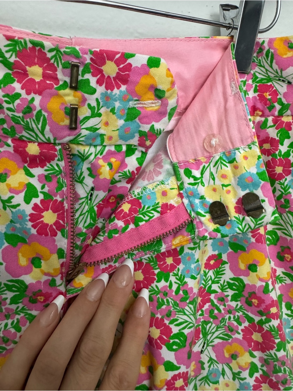 Lily Pulitzer Pants Womens 8 Ants On Parade Ditzy Floral Ankle Chinos Cotton Mid - Picture 9 of 12